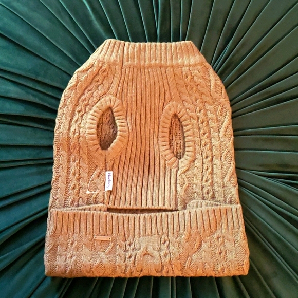 Never used dog sweater - Picture 1 of 4